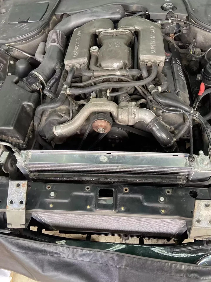 Radiador de aluminio apto para Jaguar XJR XJ8 X308 Vanden Plas 4.0L 1998-2003 MNC4190AH Foto 3 de 4