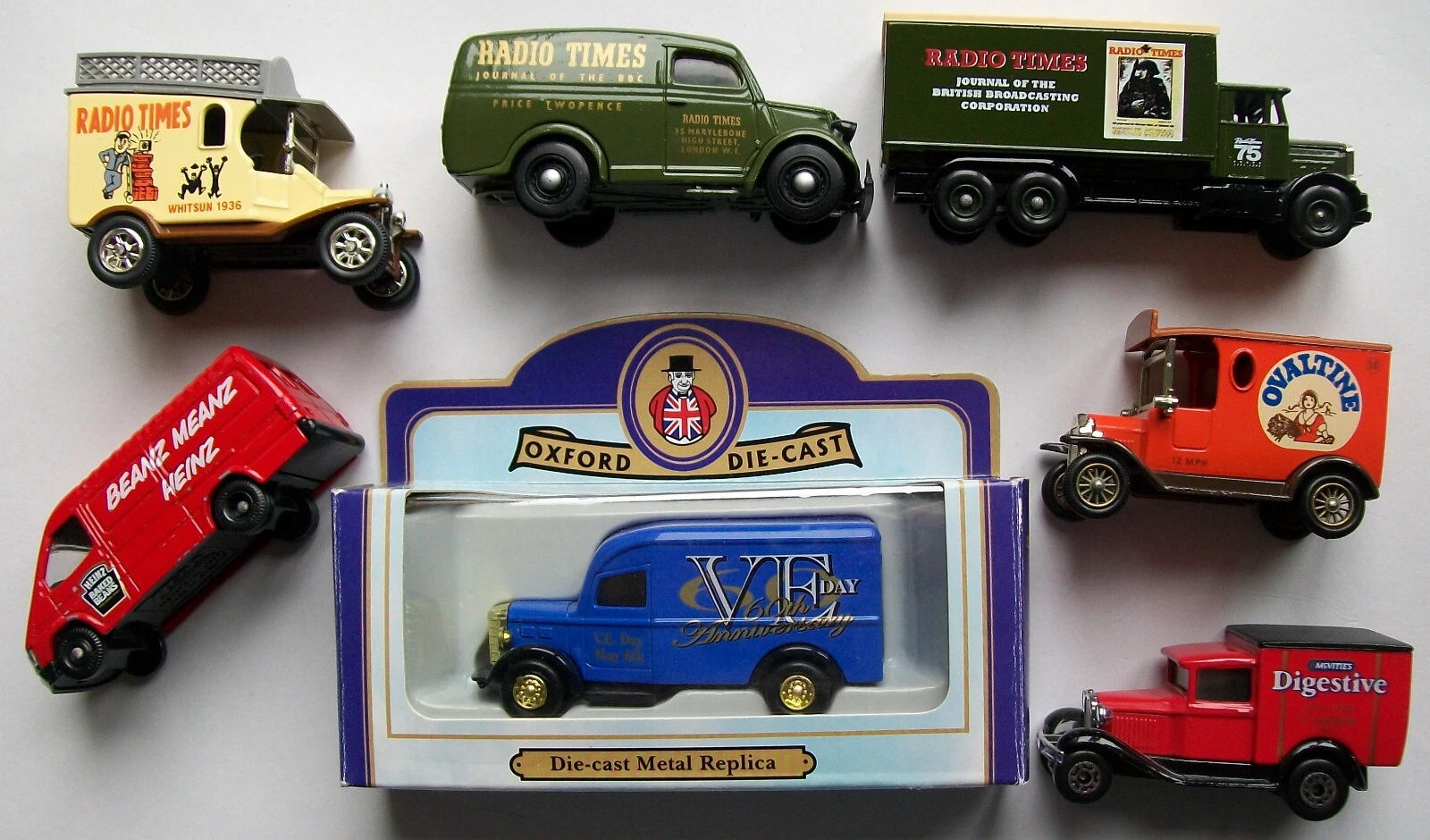 VANS Pacchetto camion e furgoni pressofusi Dinky Matchbox Ledo Oxford Radio Times Heinz...