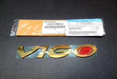 2 X HILUX 2 X D4D 2 X 3.0 LOGO EMBLEMI DISTINTIVI ADATTI TOYOTA - Foto 4