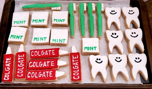 6 Piece Tooth Toothbrush Toothpaste Dental Floss & Lips Dental Cookie Cutter Se - Picture 6 of 10