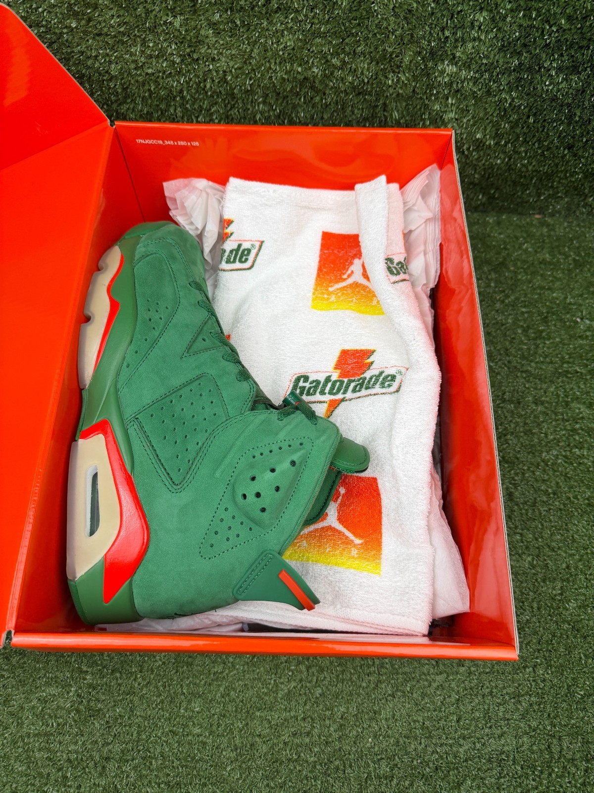 Size 9.5 - Air Jordan 6 Retro NRG Green Suede Gatorade thumbnail 10