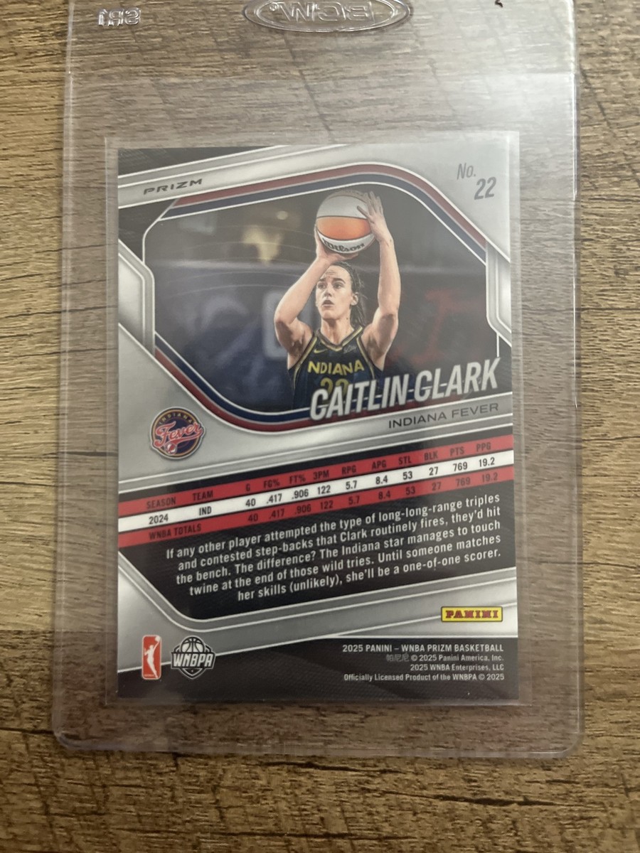 2025 Panini Prizm WNBA - Caitlin Clark #22 White Seismic Prizm for