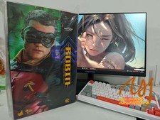 Hot Toys MMS594 Batman Forever Robin 1 6 Action Figure NEW IN STOCK