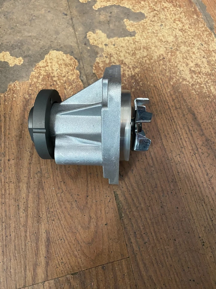 Bomba de agua Saturn Cadillac 1997-2005 55352002 GM L300 CTS LW300 LS2 Vue Foto 3 de 4