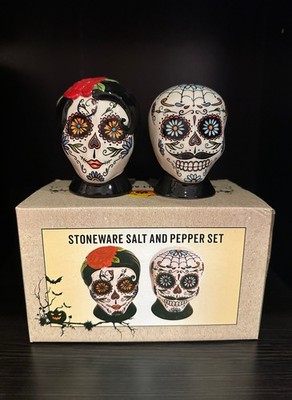 Dia De Los Muertos Stoneware Sugar Skull Salt & Pepper Shaker Set Cracker Barrel