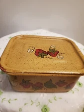 CLEARANCE SALE! WAS 10. VTG MCM PAINTED SIGNED ENAMELWARE COVERED DISH.1972