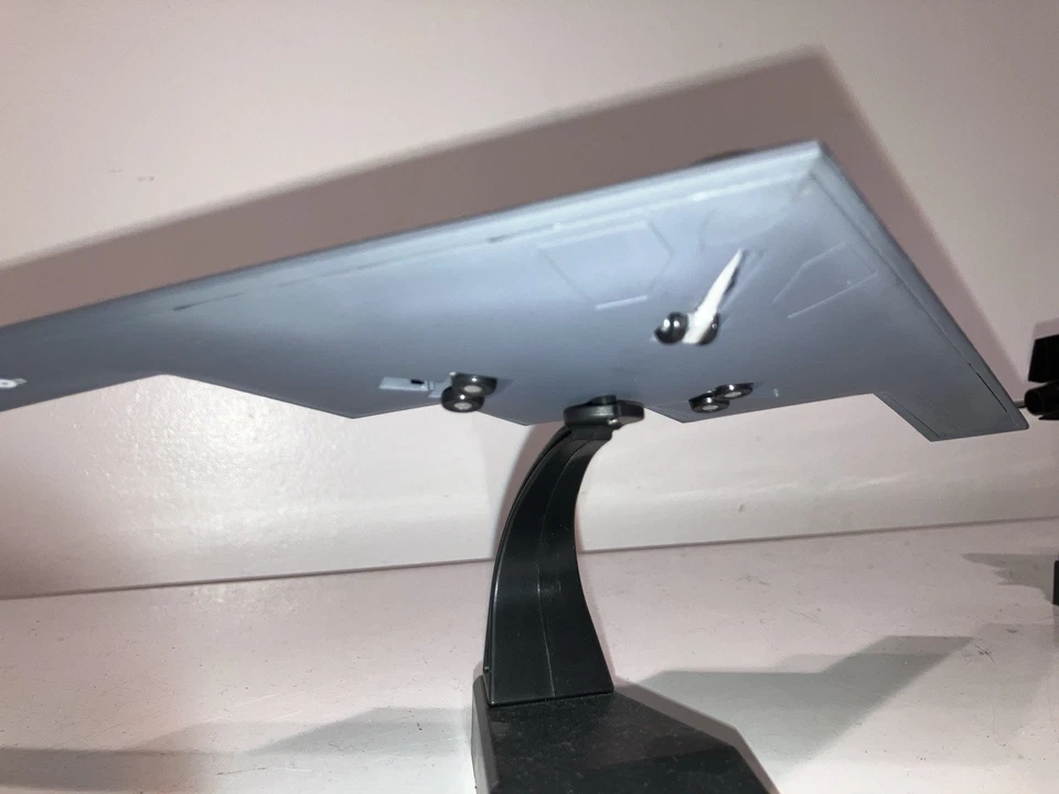 压铸SR-71黑鸟B2轰炸机 — 第 4/4 张图片