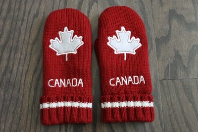 Kootenay Canada Mittens Red Maple Leaf Gloves Size Large X-Large
