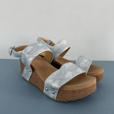 Volatile Summer Love Wedge Sandals Metallic Blue Snakeskin Platform Size 9