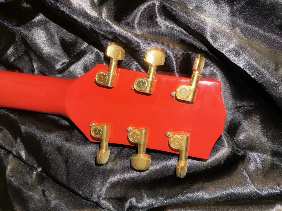 Guitarra Eléctrica Carvin DC200K 1983 Estéreo EE. UU. Kahler Trémolo Rojo De Colección Foto 4 de 4