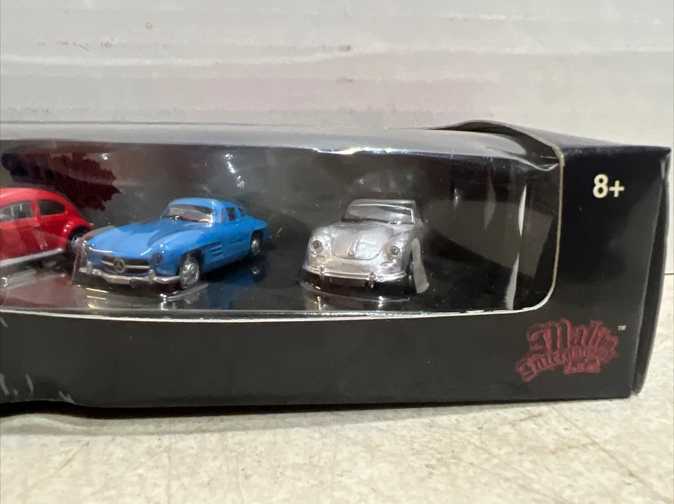1:87 Model Collection Samba Kafer Karmanin 300SL 356B Malibu International  - Image 2 of 4