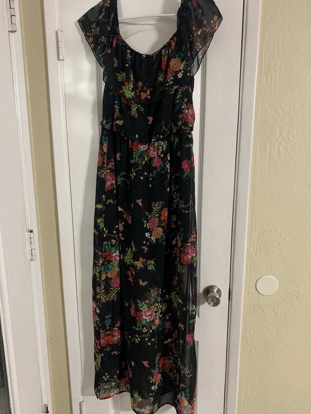 Picture 1 of 4