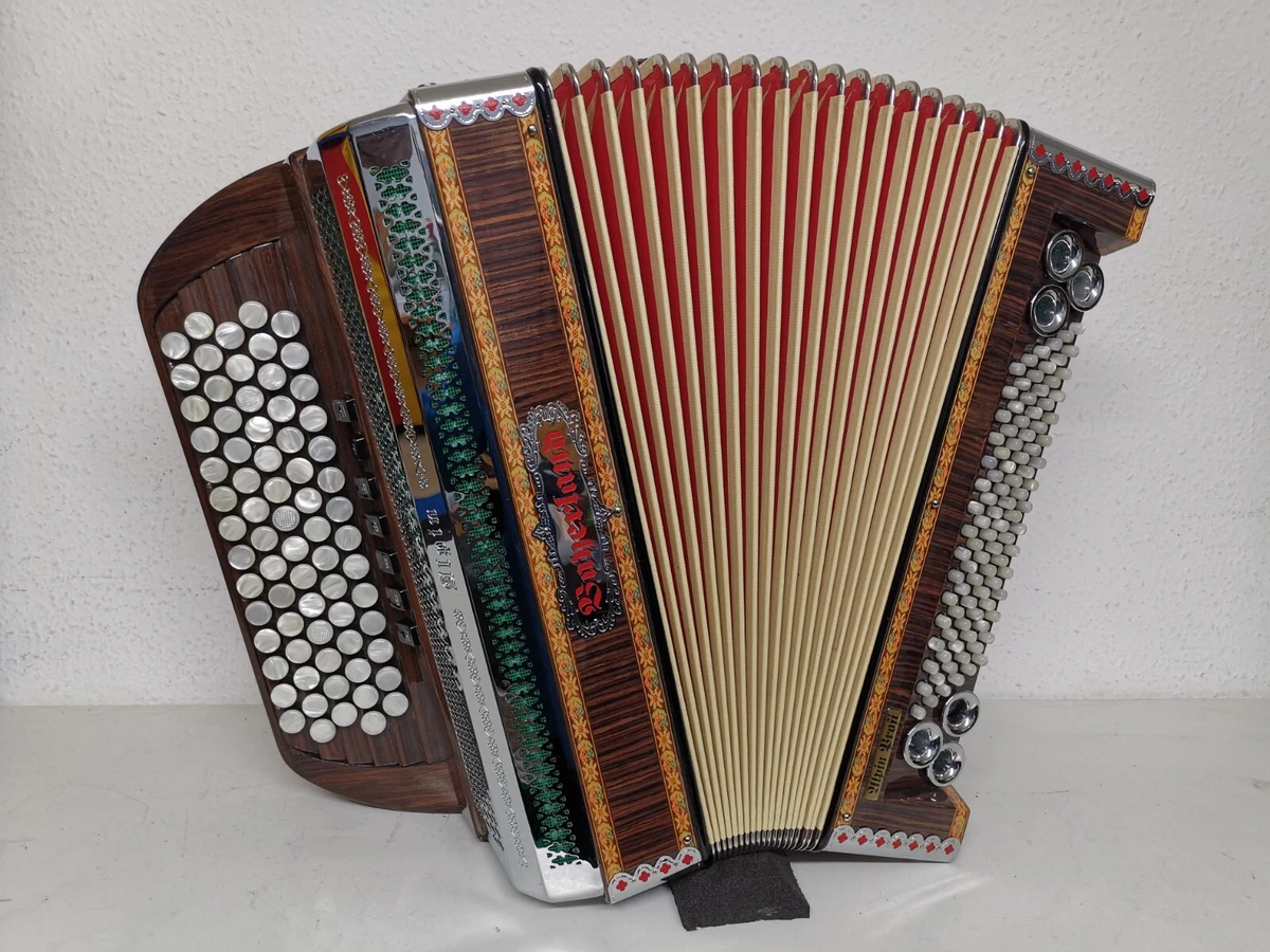 B 2024 griff accordion