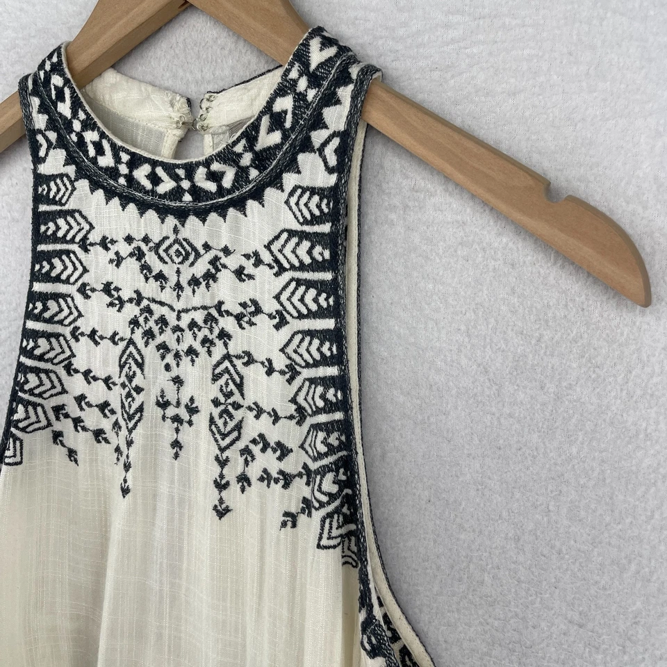 ECOTE URBAN OUTFITTERS Tank Top M Leah Embroidered Swing Cutout Back Off White - Image 2 of 4