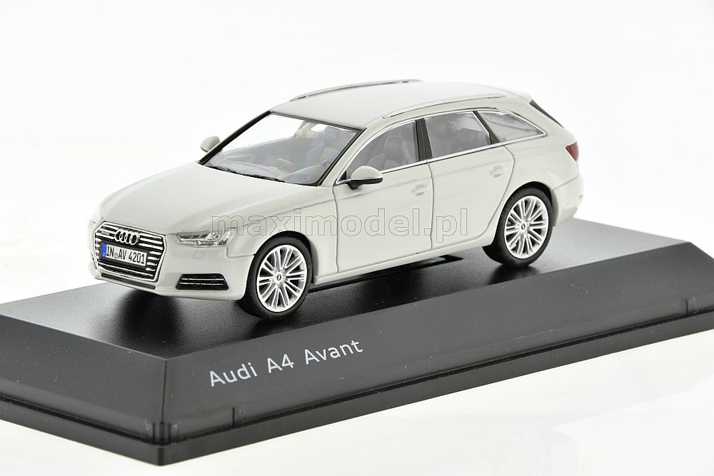 Spark Audi A4 Avant 2015 1:43 5011504213