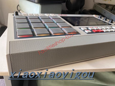 1x AKAI Professional MPC LIVE II 2 Retro Edition Music Production Center Sampler