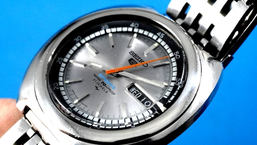 Serviced Seiko 5 SPORTS Vintage '70 Automatic 21J Day Date Engl/Kanji 7019-6020