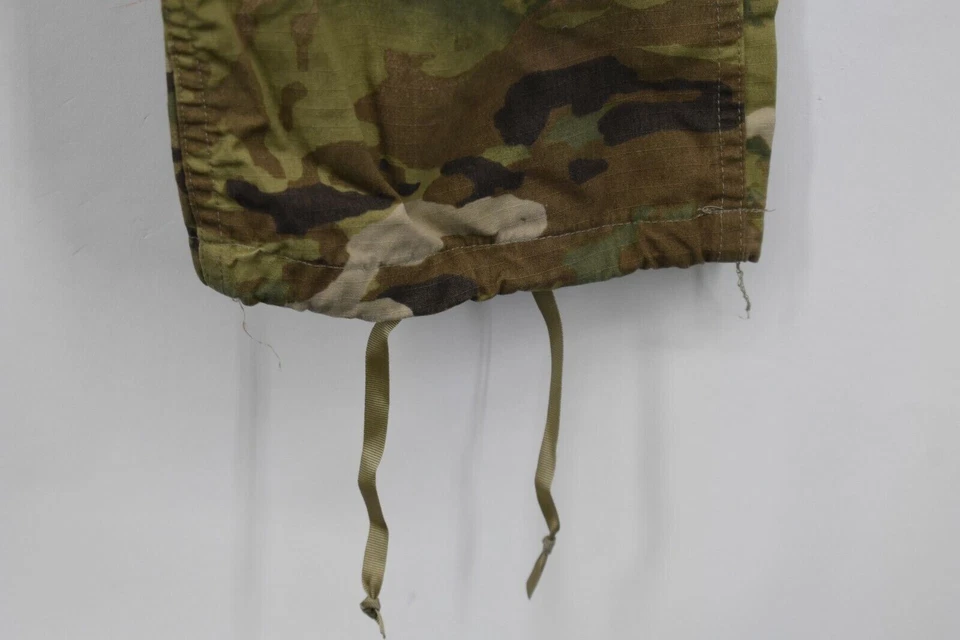 Army Unisex Camo Comfort-Fit Cinched Hem Hiking Safari Cargo Capri Pants S/S - Image 4 of 4