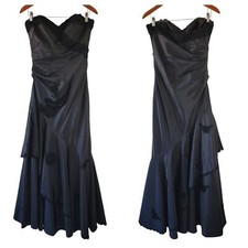 Jovani NY Black Tiered Starpless Evening Gown Sz 8 Floral Appliquet Glam Gala