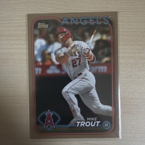 Mike Trout #27 card