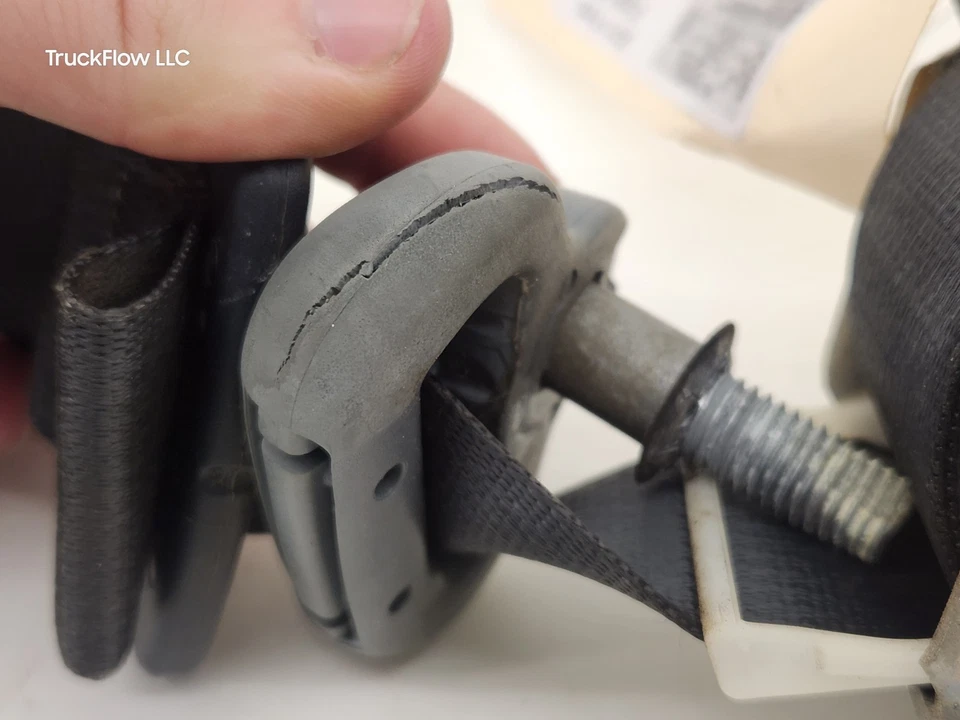 Ford F250 F350 2011-2016 negro cabina extendida cinturón de seguridad trasero retractor derecho Foto 4 de 4