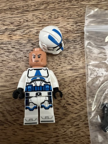 Lego Star Wars Minifigure Lot: Imperial Commando, 501st Clone Trooper & B1 Droid - Picture 9 of 13