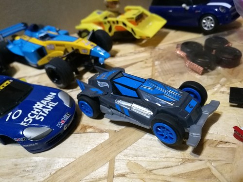 6x Carrera, Scx, Hotwheels 1/32, 1/43, 1/50 analogue slot cars + hood, pieces - Picture 9 of 13