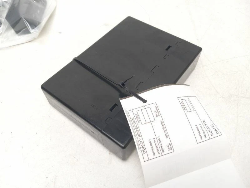 2013 - 2018 CHEVROLET EXPRESS 2500 VAN BODY CONTROL MODULE - Image 3 of 4