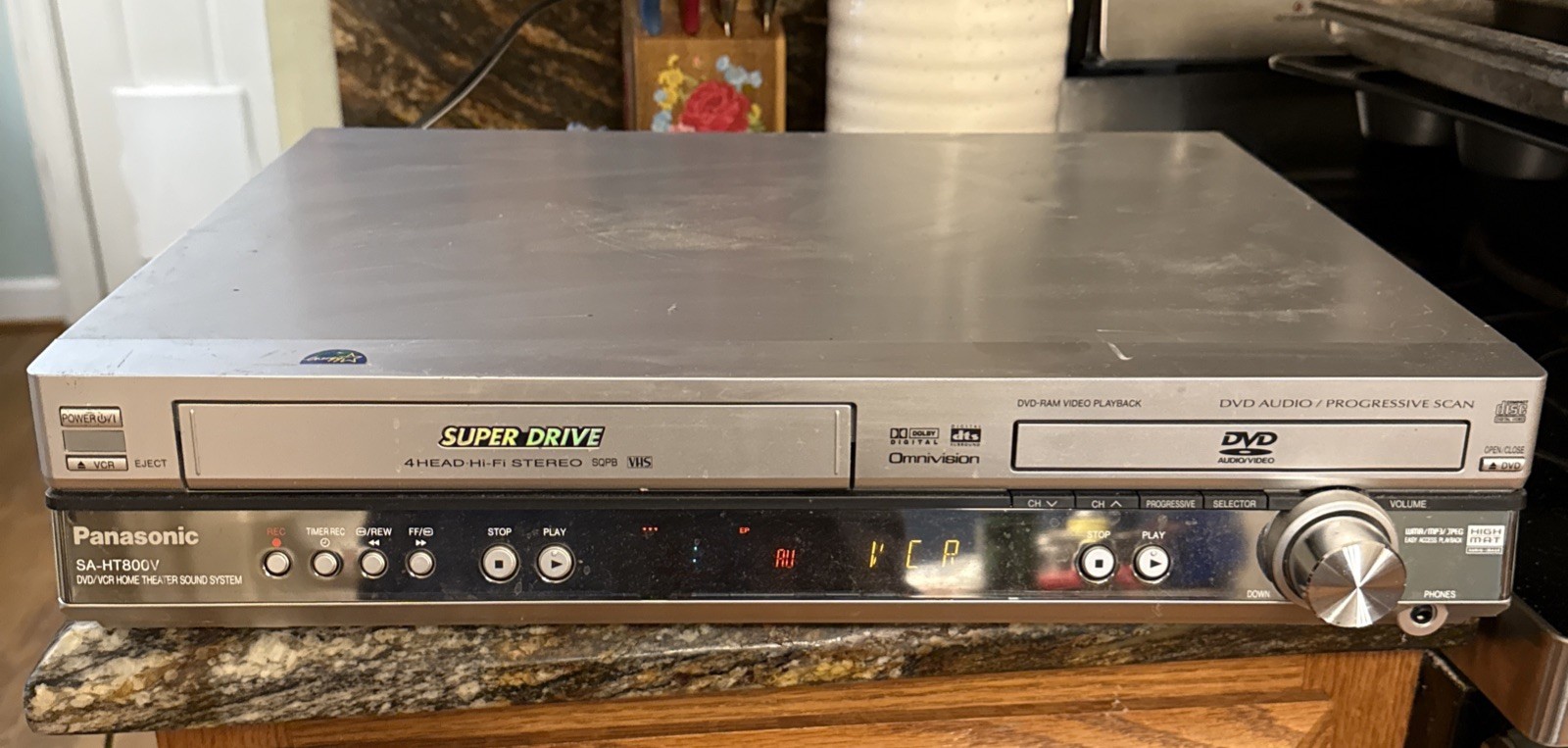 Panasonic SA-HT800V VHS DVD Payer Hi-Fi Home Theater Sound System TESTED