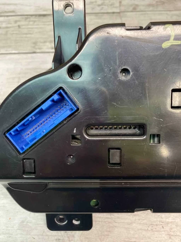 Chevrolet Silverado 2018 velocímetro conjunto de cuadro de instrumentos OEM 84298029 Foto 3 de 4