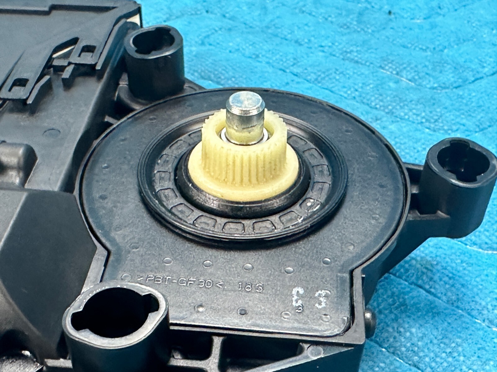 Bentley Flying Spur Front Passenger's Door Window Regulator Motor 2006-2012 OEM
