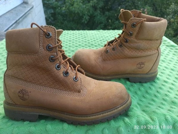 Women Timberland Boots Mustard Nubuck 35