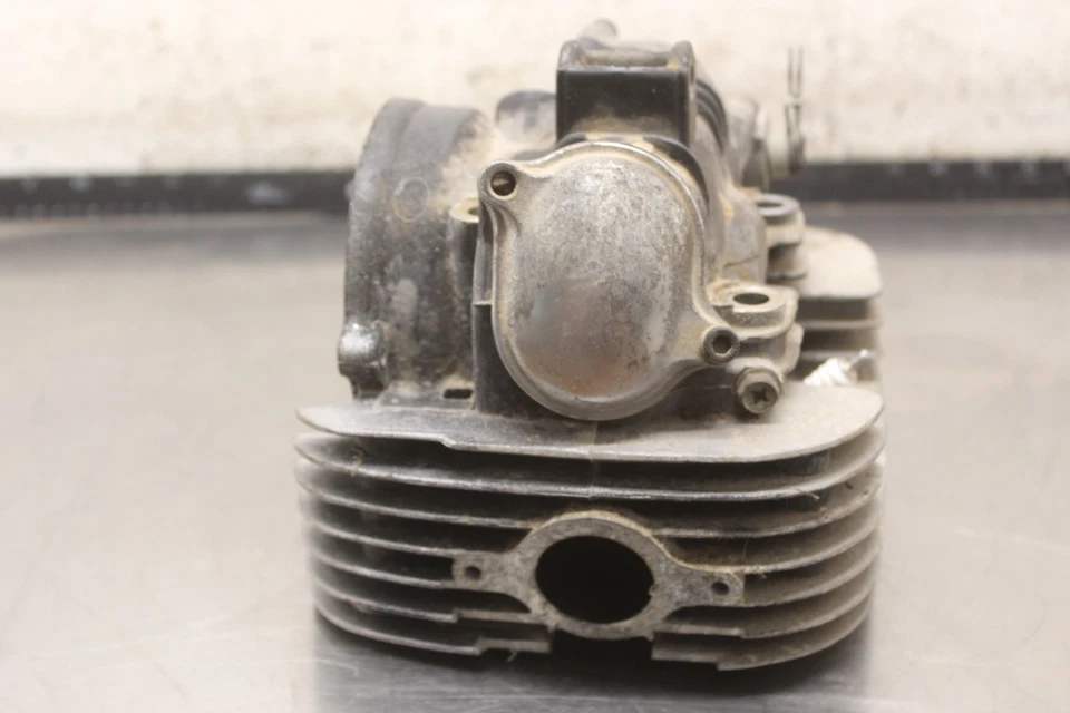 1981 Yamaha XT250 ENGINE MOTOR CYLINDER HEAD T790 - Image 4 of 4