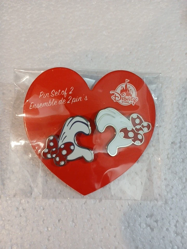 Disney Store Minnie Mouse Heart Hands with Bow Set of 2 Pins Love