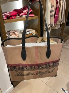 burberry doodle wallet