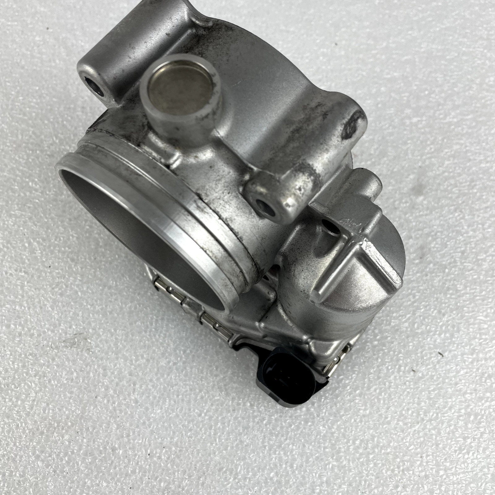 Ferrari 488 GTB Spider THROTTLE BODY 0280750003 #279575 OEM