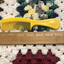 Vintage Goody Unbreakable Yellow Handled Wet Hair Detangler Pocket Comb 6.5  USA