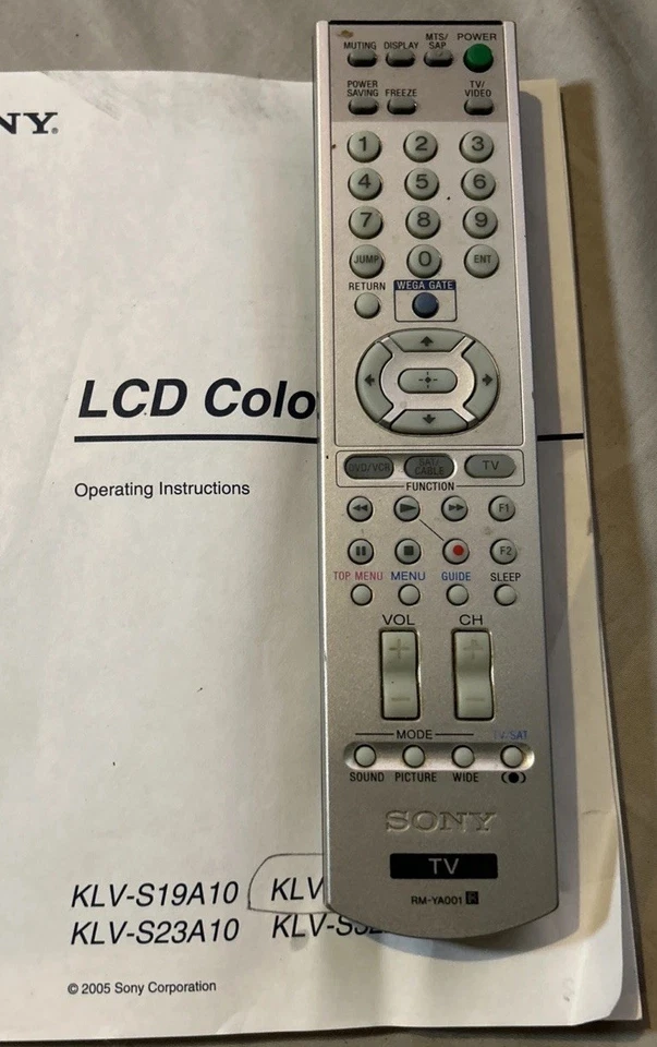 Vintage Sony Bravia KLV-S32A10 32” 720 LCD  Television & Remote! Retro Gaming TV - Image 2 of 4