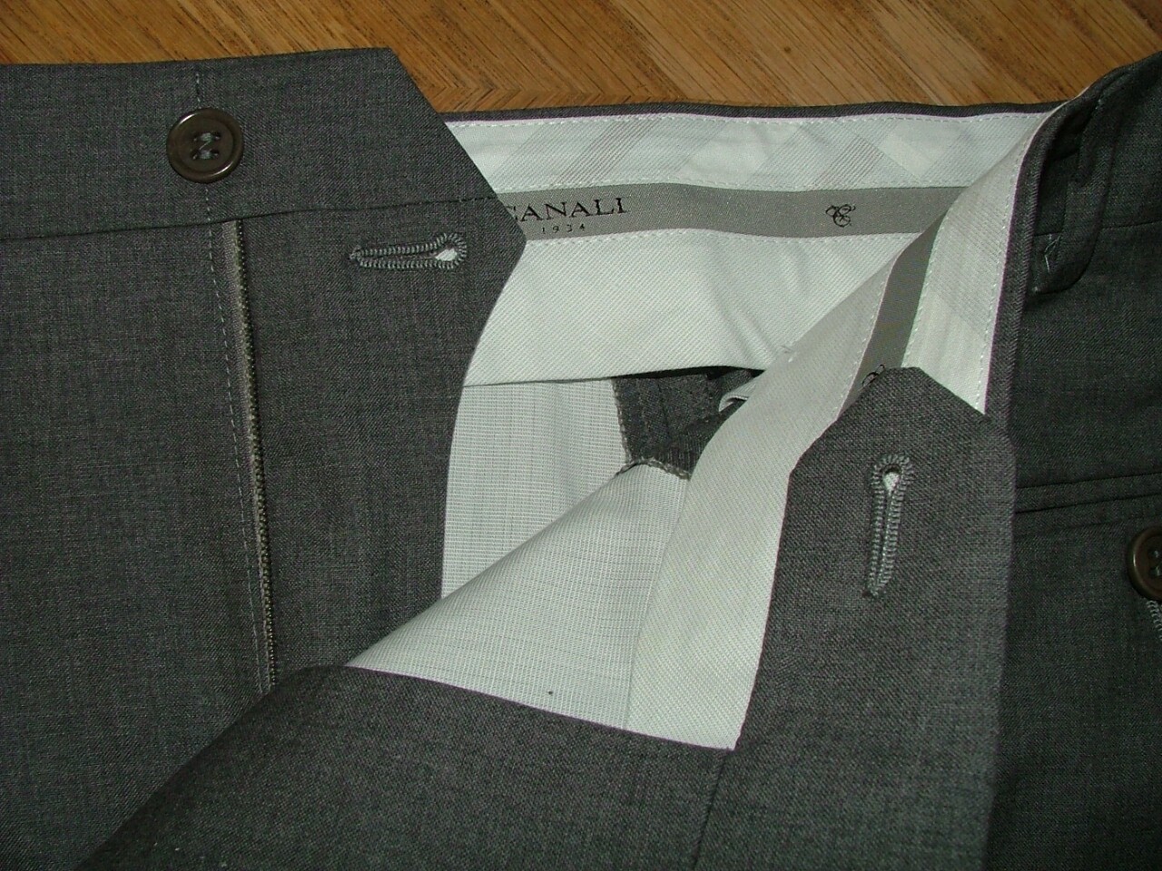 Picture 3 of 6