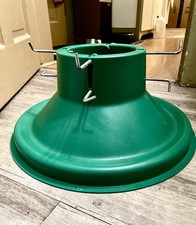 Adjustable Green Plastic  Metal Live Christmas Tree Stand, Round