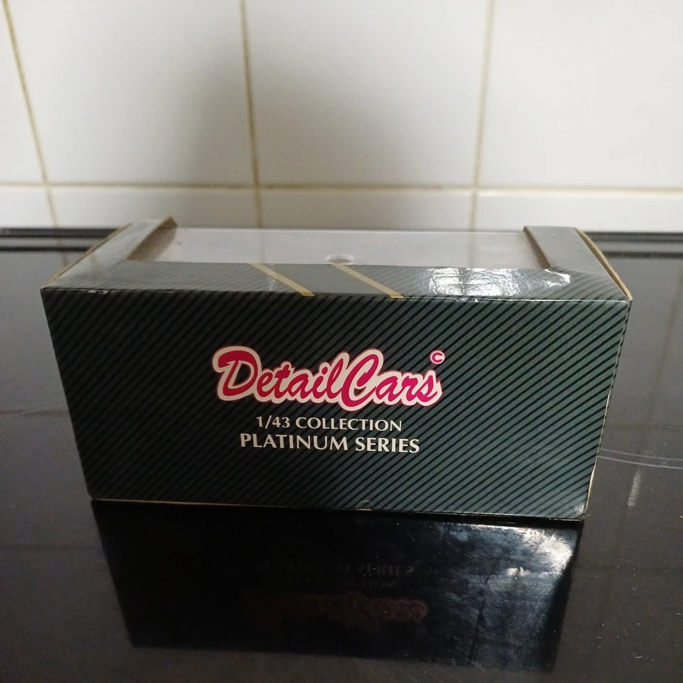 Corgi Detail Cars Platinum 1:43 96650 BMW 502 Cabrio - Image 4 of 4