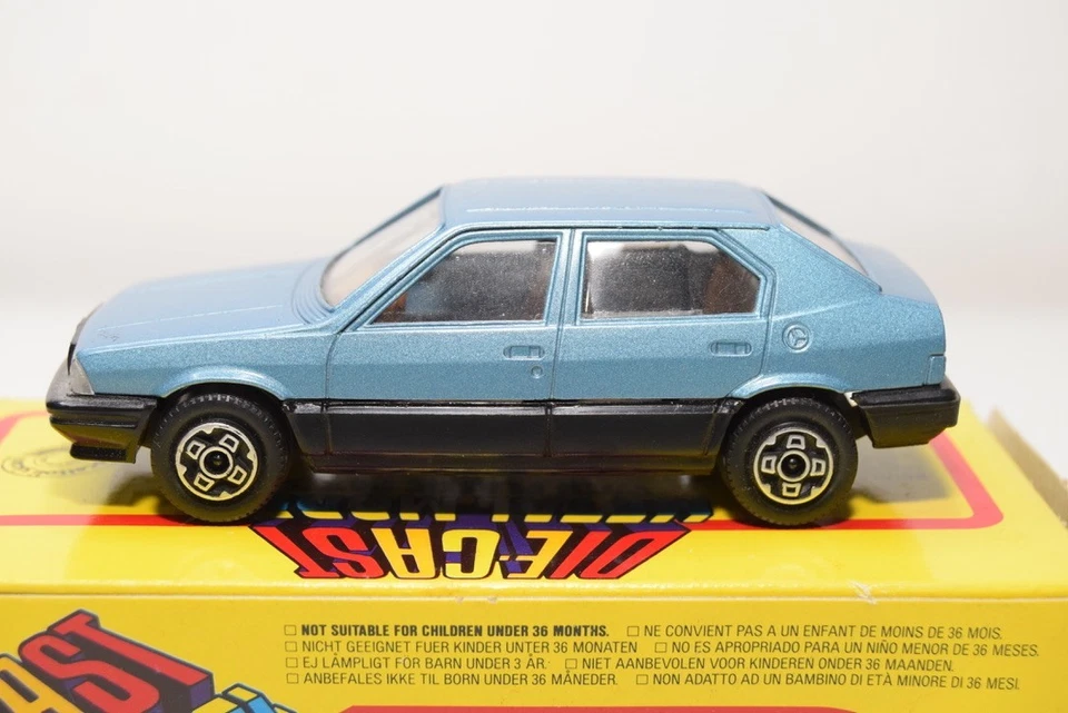 B73 1:43 BBURAGO BURAGO 4124 ALFA ROMEO 33 RALLY AZUL SIN USAR, EN CAJA ¡MUY ... - Imagen 3 de 4