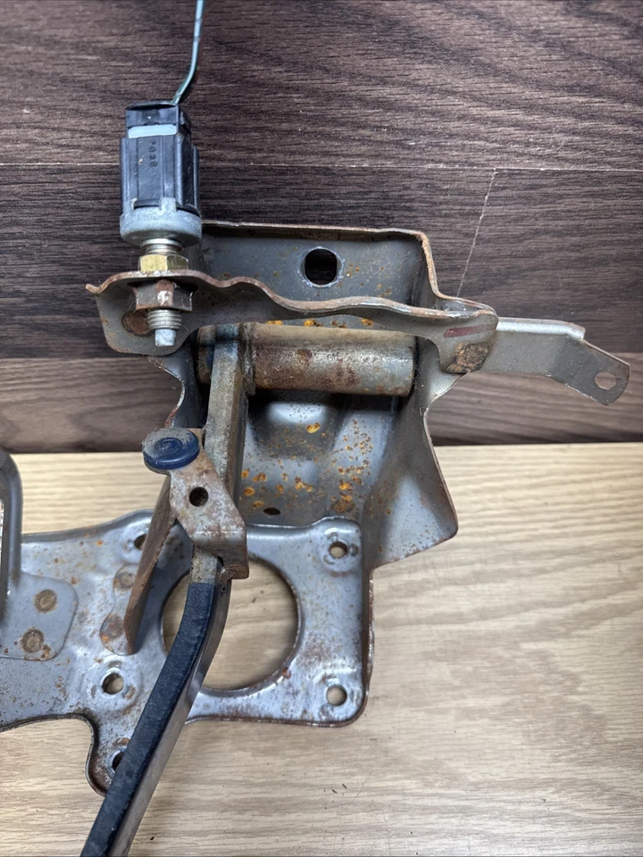 89 95 Toyota пикап 4runner педаль тормоза в сборе кронштейн автоматический - Изображение 2 из 4