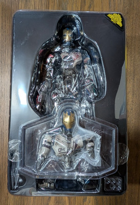 Used Hot Toys Avengers Age Of Ultron Ultron Mark 1, 1/6 Figure MMS292