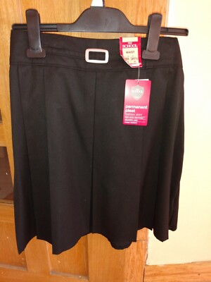 Marks and Spencer Triple Storm Wear Schulrock permanente Falte neu mit Etikett
