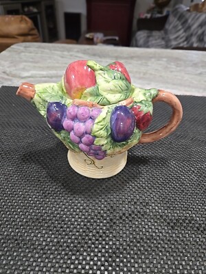 World Bazaar Inc. Fruit Basket Teapot 6-1/2 T x 9 L x 5 W Excel. Used Condition