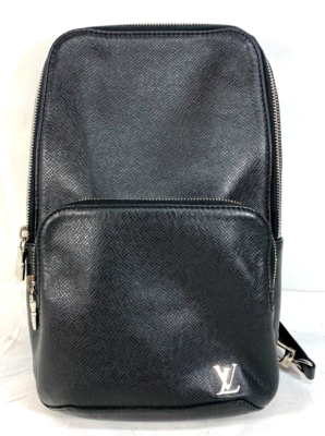 LOUIS VUITTON Avenue Sling Taiga Leather Backpack - Black  display picture 1