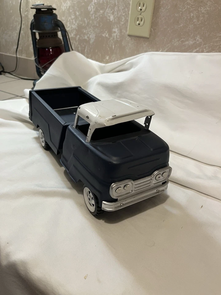 Structo Western Auto The Family Store Snub Nose Pick-Up - Image 2 of 4