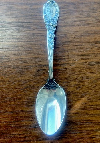 Reed & Barton LA PARISIENNE Sterling Silver  teaspoon - Art Nouveau