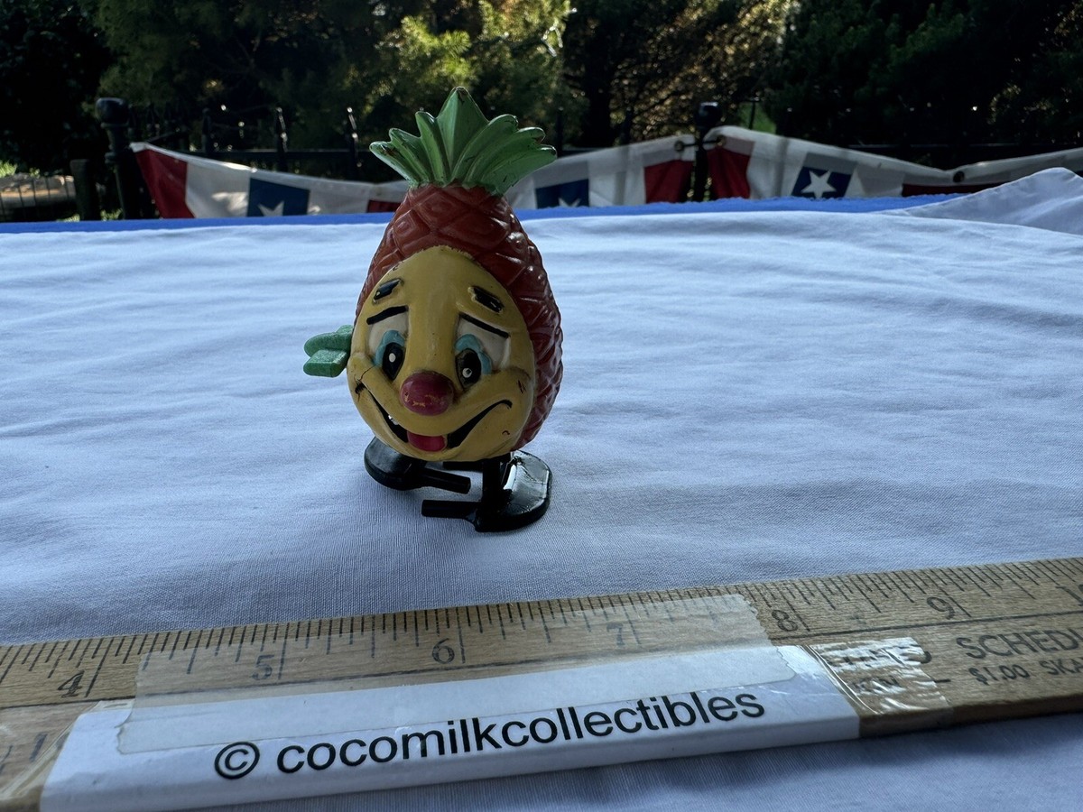 1968 Louis Marx Toy Mechanical Windup Walker Punchie Pineapple